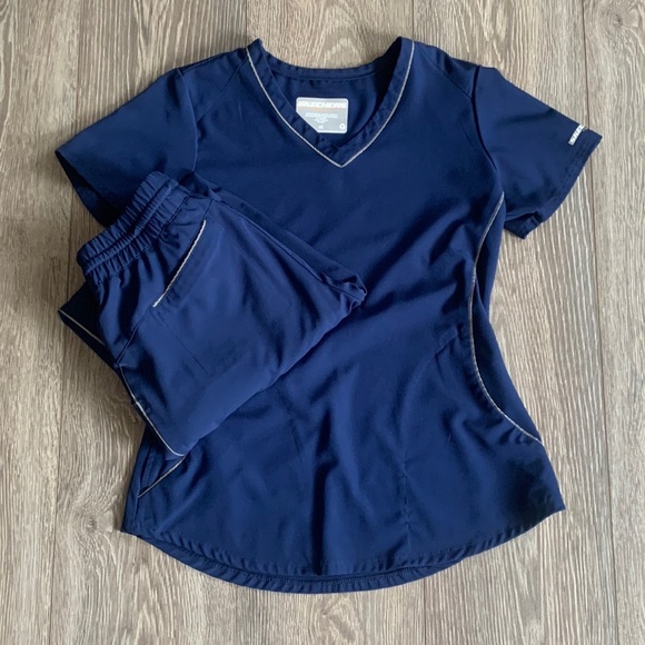 Skechers Other - Sketchers (by BARCO) Scrub Set
